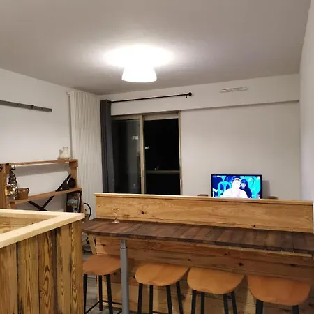 Отель Beautiful 1 Bedroom With Pool Tennis And Terrace - Dodo Et Tartine Йер