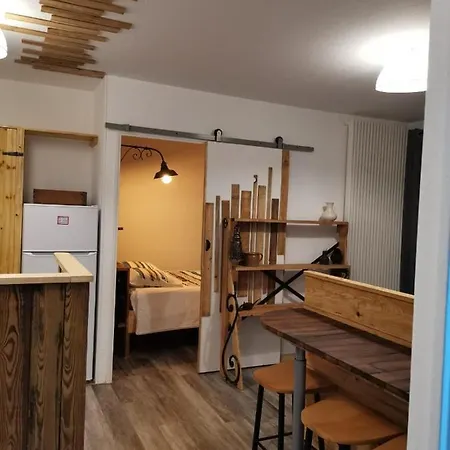 Отель Beautiful 1 Bedroom With Pool Tennis And Terrace - Dodo Et Tartine Йер